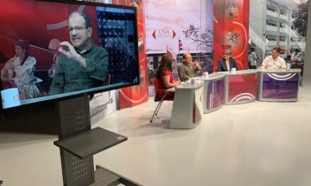 UNA Mirada: Calidad de la miel de abeja+-+