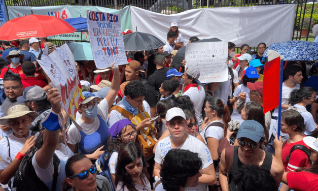 Rector de la UNA llama a levantar la voz en defensa de la educación pública