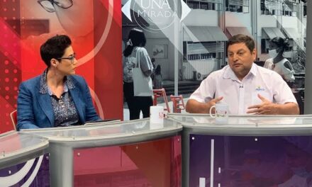 UNA Mirada Economía Plateada