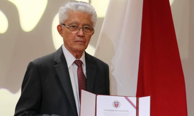 UNA otorgó Honoris Causa al Dr. Alfio Piva Mesén
