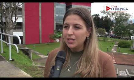 UNA izó Bandera Carbono Neutralidad