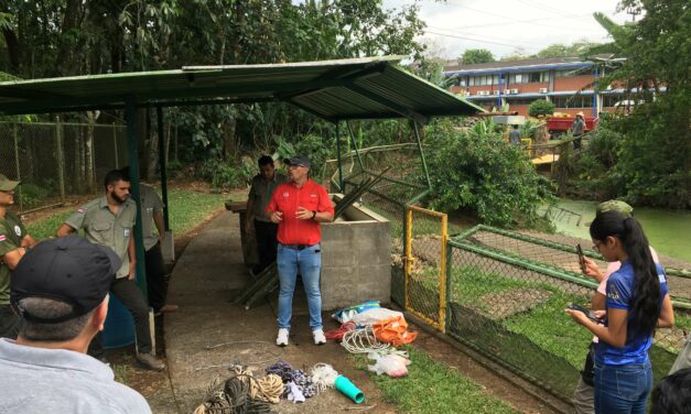 UNA capacita a funcionarios del SINAC en manejo de cocodrilos