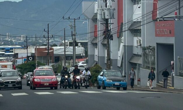 Ruido vehicular en Heredia centro supera límites