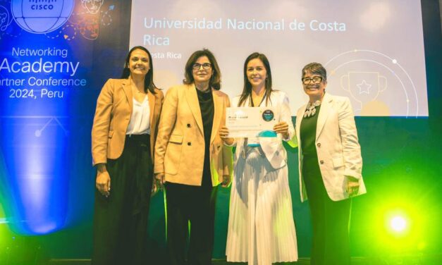 UNA recibe reconocimiento internacional