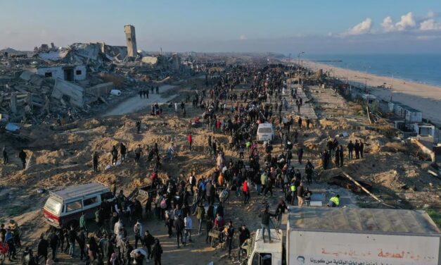Experto califica de “locura” plan de Trump en la Franja de Gaza