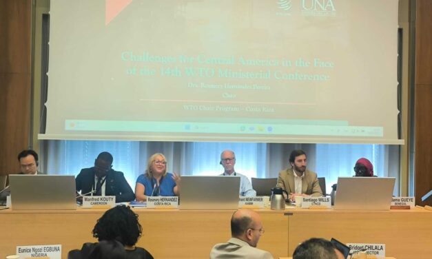 Académica de la UNA expone sobre principales problemas del comercio internacional ante la OMC