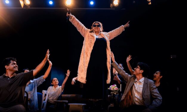 ¡Octubre es puro teatro!