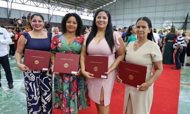 Norte del país celebra graduación de 39 nuevos profesionales en Educación Rural