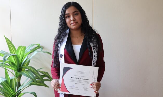 Venció una severa enfermedad en la piel; ahora obtuvo su diploma en educación dual