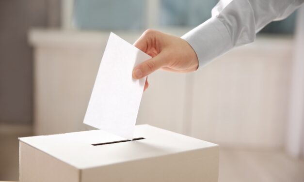 Experto señala los riesgos de no ir a votar este domingo