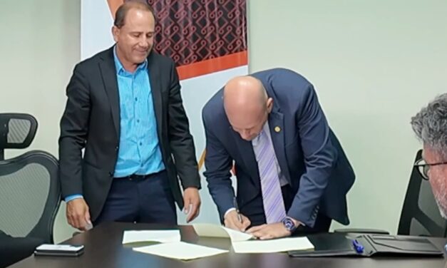 Convenio impulsa creación de sede universitaria en Grecia