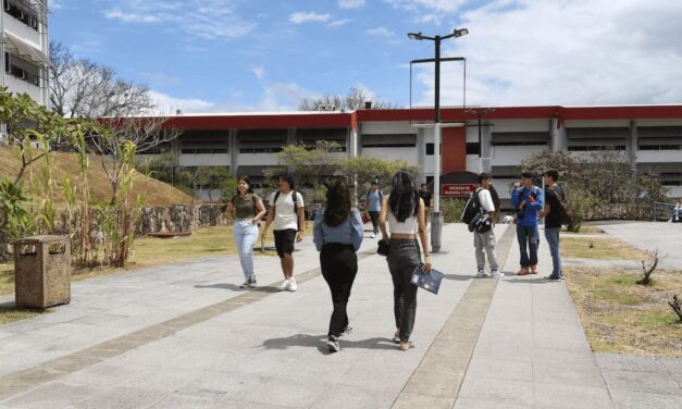 UNA fortalece su propuesta académica 2026 con énfasis en áreas STEM