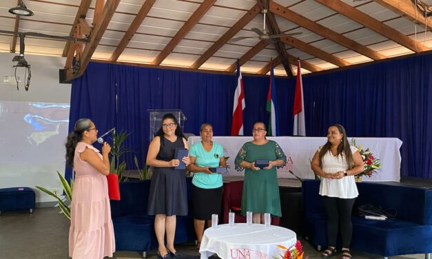 Campus Nicoya acoge diálogo sobre liderazgo femenino en la Región Chorotega